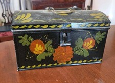 Antica cassapanca americana a